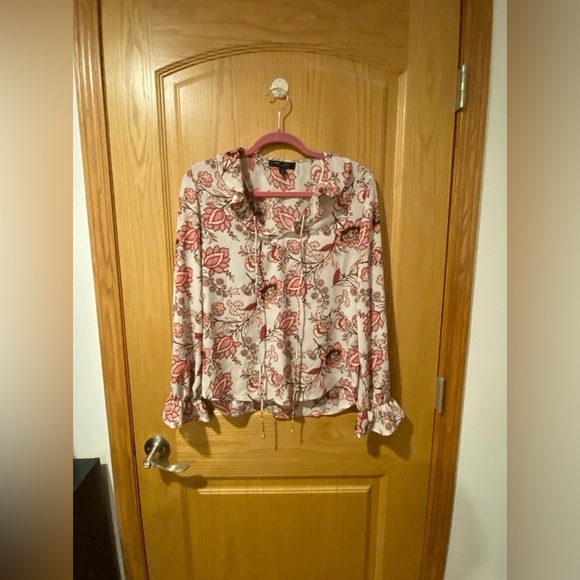 Romeo & Juliet Couture Women’s Size Medium Long Sleeve Botanical Print Blouse - Picture 1 of 8